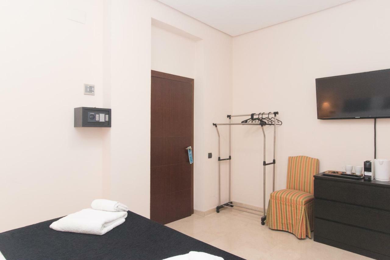 ולנסיה Bet Apartments - Canovas Rooms מראה חיצוני תמונה